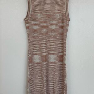 Kendall & Kylie Sleeveless Midi Dress in Blush and Cream